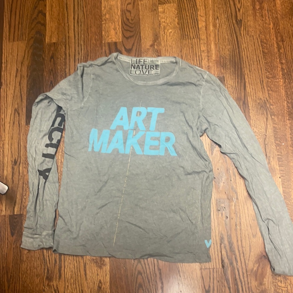 Free city long sleeve shirt